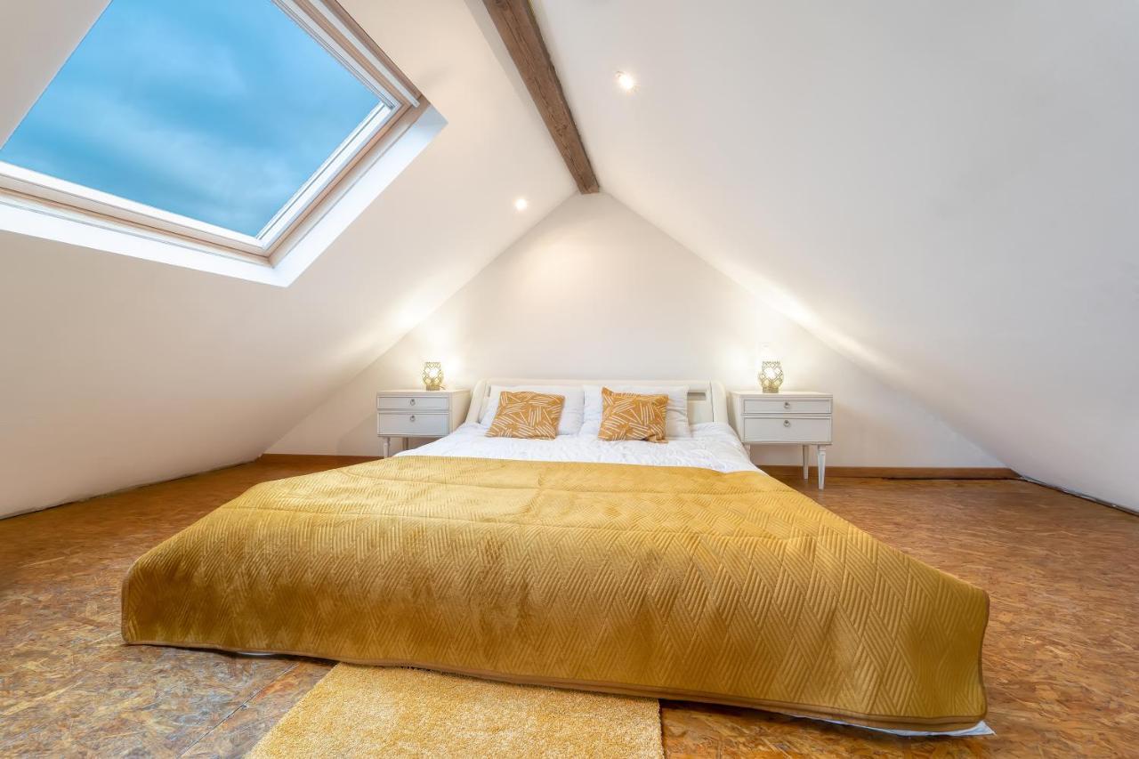 Sous Les Etoiles Metz Luxembourg Un-Sejour-A-Part Appartement Clouange Buitenkant foto